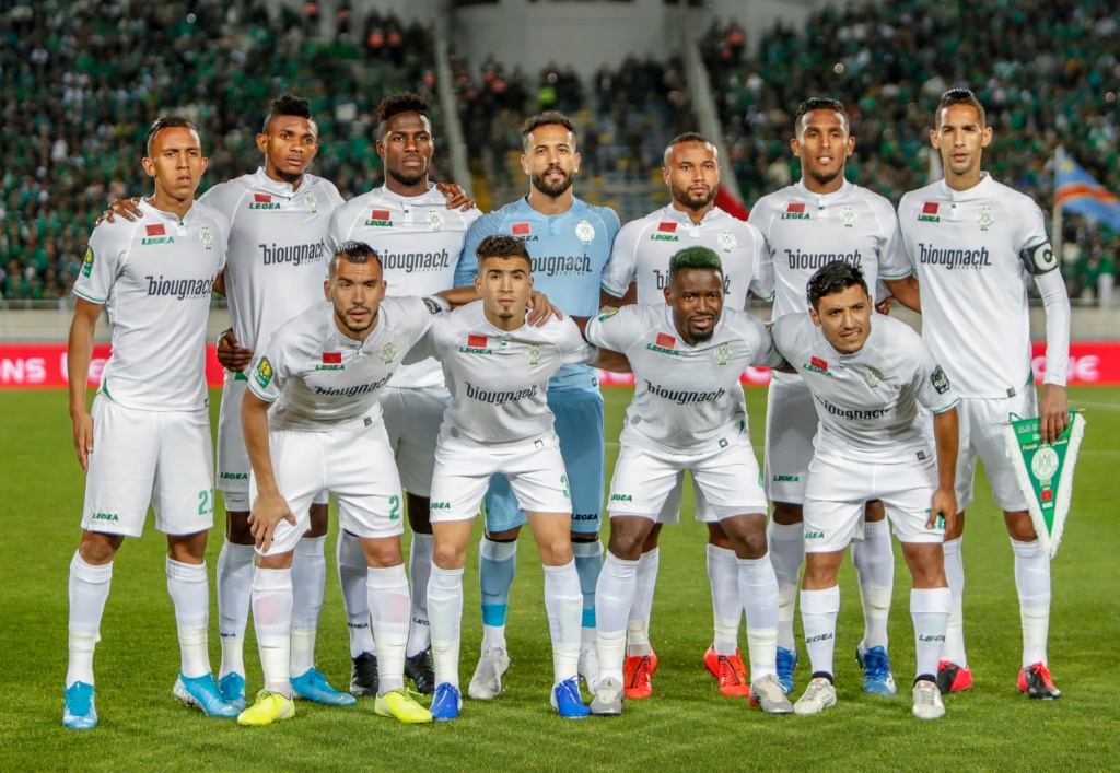 L'équipe du Raja Casablanca avant un match de Ligue des champions d'Afrique contre Mazembe