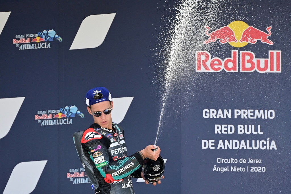 Le Français Fabio Quartararo vainqueur sur Yamaha-SRT du GP moto d'Andalousie sr le circuit de Jerez