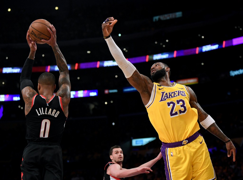 Damian Lillard (Portland) et LeBron James (Lakers)