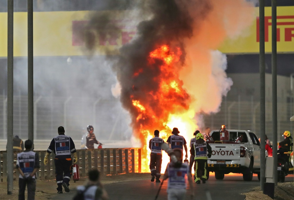 Le Français Romain Grosjean (Haas) a eu un accident dès le premier tour du GP de Bahreïn