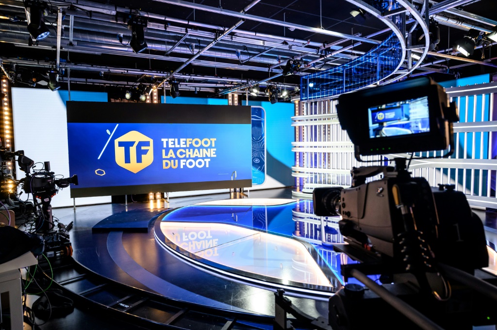 Vue générale d'un studio de la chaîne Téléfoot créée par Mediapro à Aubervilliers