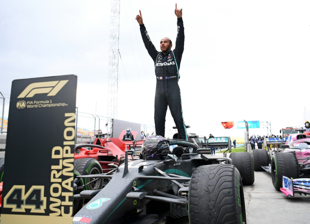 Le Britannique Lewis Hamilton après sa victoire dans le Grand Prix de Turquie