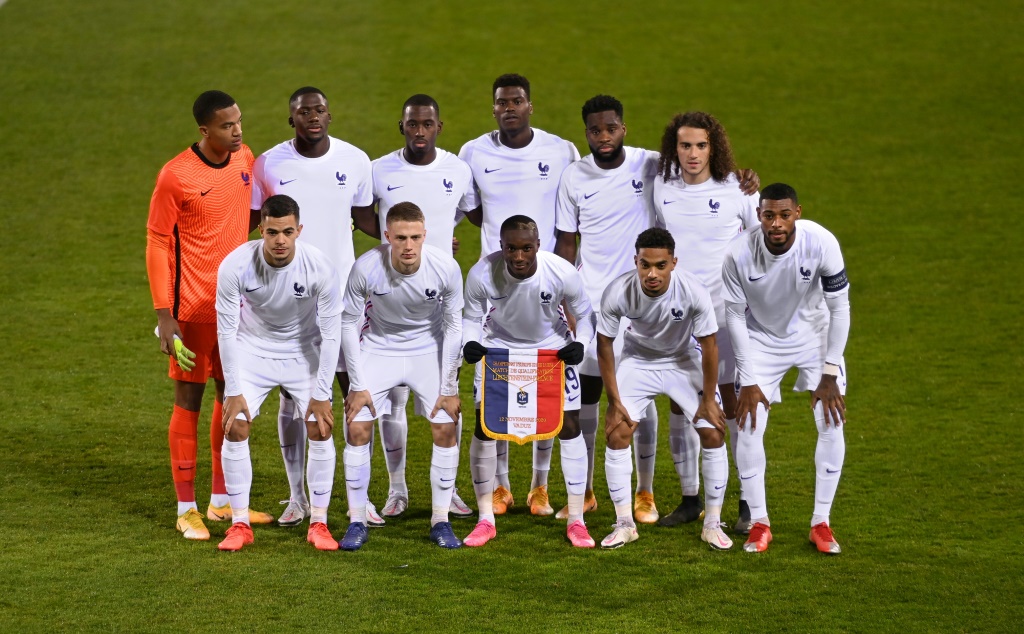 L'équipe de France Espoirs pose avant le match de qualification à l'Euro-2021 face au Liechtenstein