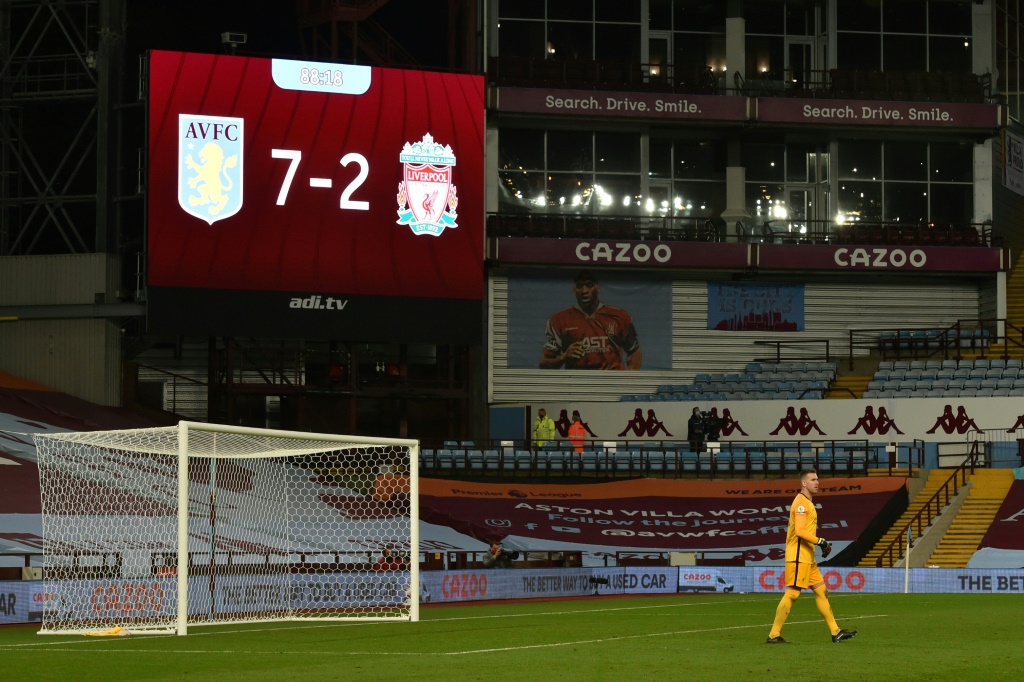 Le gardien de Liverpool Adrian lors du match perdu 7-2 face à Aston Villa