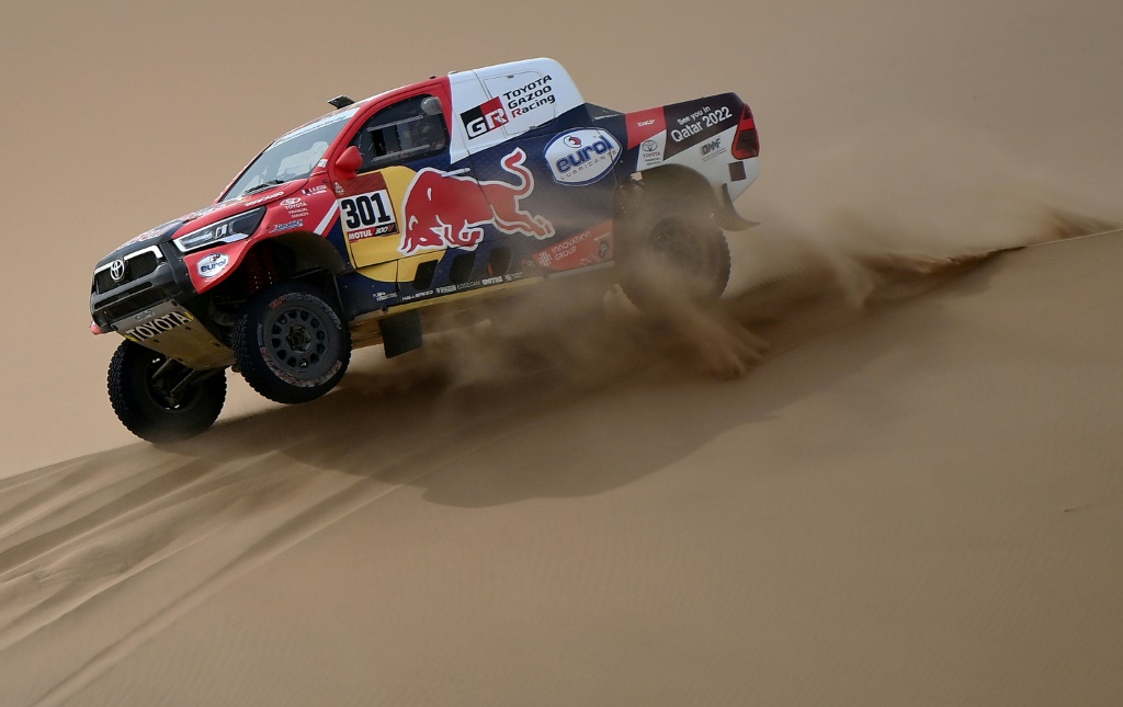 Le Qatari Nasser Al-Attiyah (Toyota) et son copilote Mathieu Baumel lors de la 11e étape du Dakar