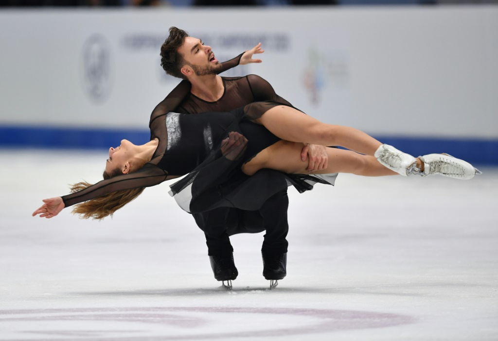 Gabriella Papadakis et Guillaume Cizeron lors des Championnats d'Europe de danse sur glace