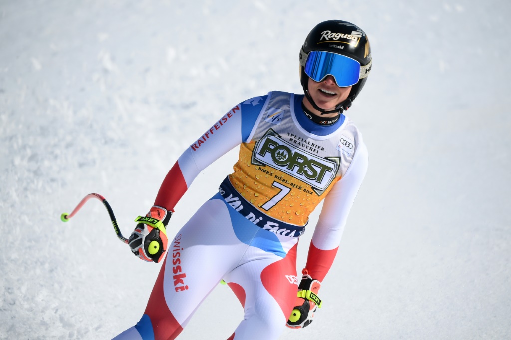 La Suissesse Lara Gut-Behrami à l'arrivée de la descente de Val di Fassa