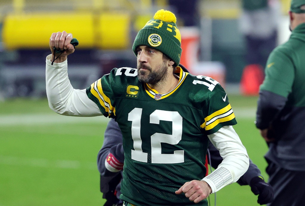Le quarterback des Green Bay Packers Aaron Rodgers après la victoire de son équipe face aux Los Angeles Rams au 2e tour des play-offs le 16 janvier 2021