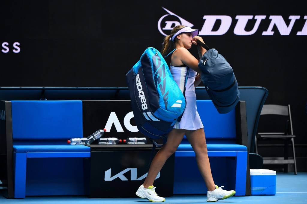 La joueuse américaine Sofia Kenin quitte le court après son élimination au 2e tour de l'Open d'Australie