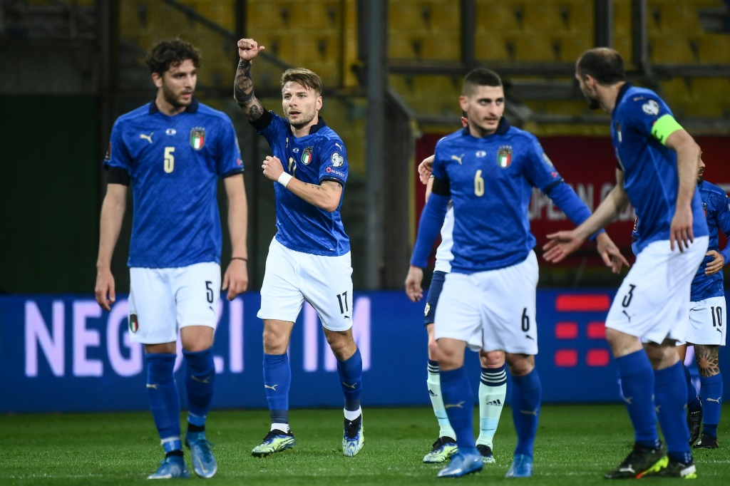 Le buteur Ciro Immobile (bras levé) a mis l'Italie sur orbite en ouvrant le score contre l'Irlande du nord à Parme