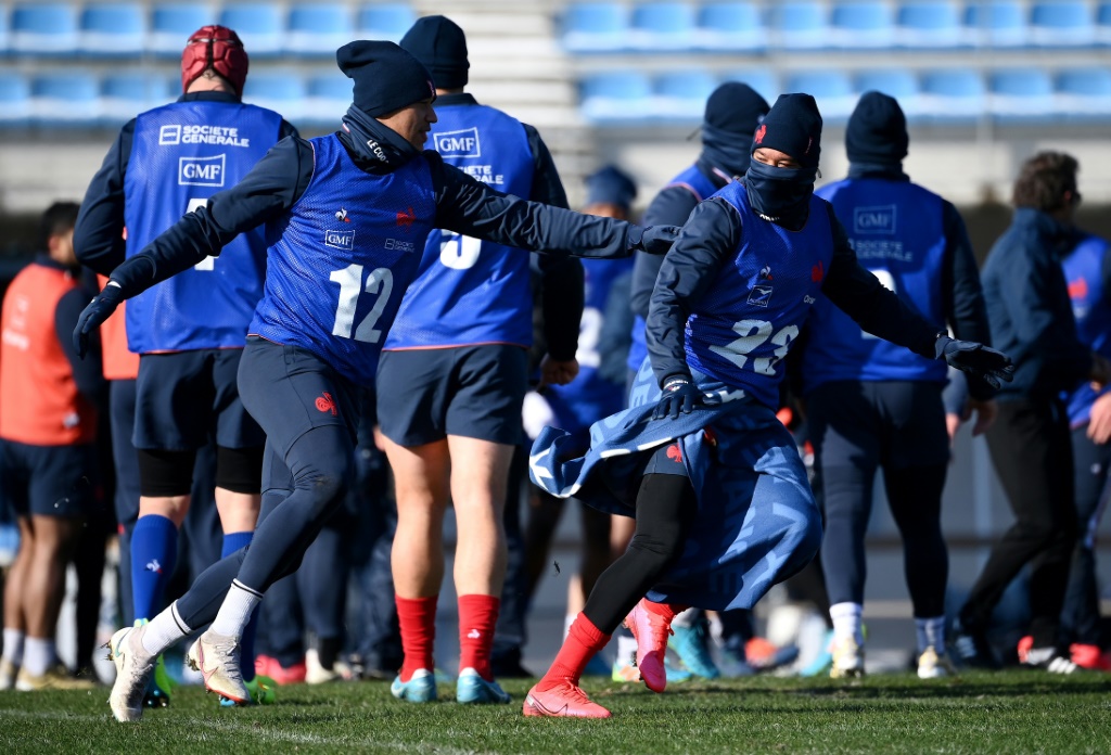 Les joueurs du XV de France réunis au centre national du rugby de Marcoussis