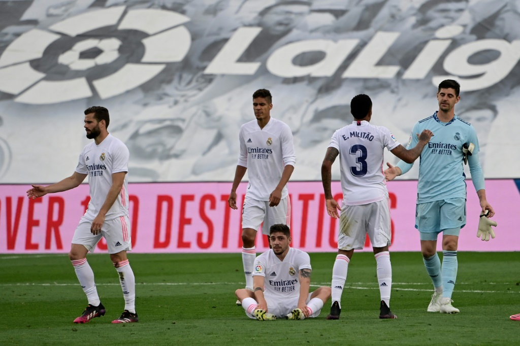 Les joueurs du Real Madrid déçus après le match de la 38 journée de Liga contre  Villarreal
