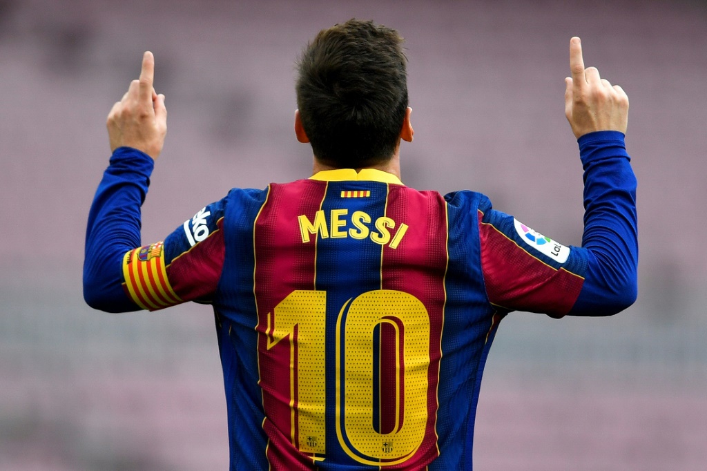L'attaquant argentin du FC Barcelone Lionel Messi célèbre un but lors du match de Liga contre le RC Celta de Vigo au stade Camp Nou à Barcelone