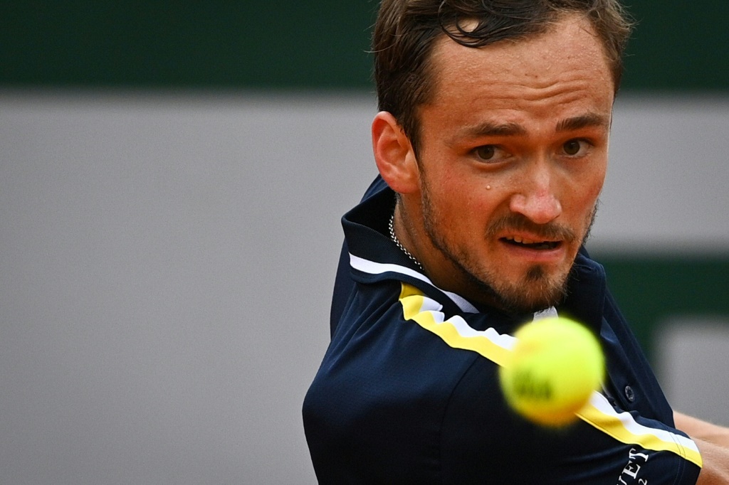 Le Russe Daniil Medvedev face à l'Américain Reilly Opelka au 3e tour de Roland-Garros