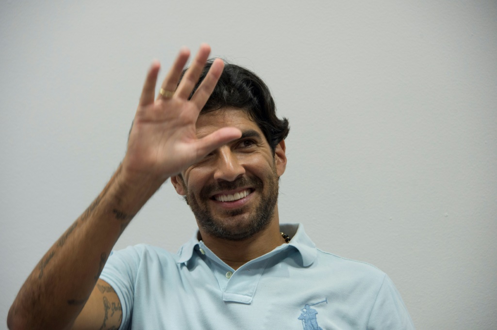L'attaquant uruguayen Sebastián 'Loco' Abreu lors d'une conférence de presse à Montevideo