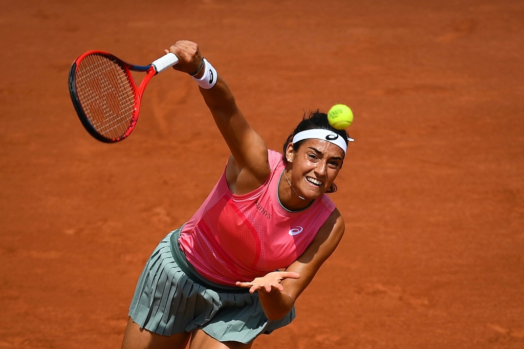 Caroline Garcia face à la Slovène Polona Hercog au 2e tour du tournoi de Roland-Garros