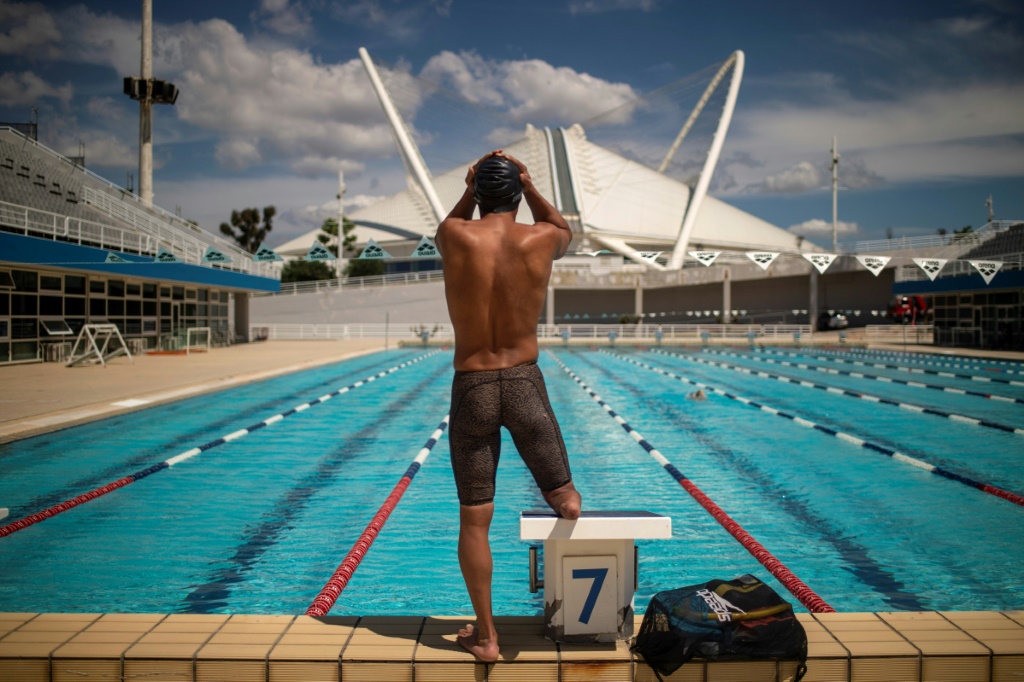 Le réfugié syrien Ibrahim Al-Hussein à l'entraînement au centre aquatique olympique d'Athènes