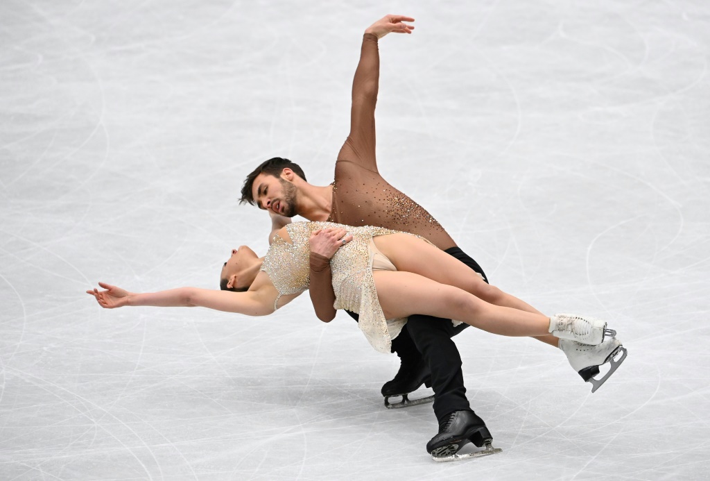Gabriella Papadakis et Guillaume Cizeron, lors de l'épreuve de danse libre aux Mondiaux de Montpellier, le 26 mars 2022