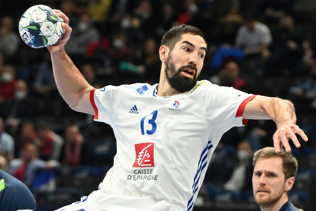 Le handballeur Nikola Karabatic avec l'équipe de France à l'Euro à Budapest