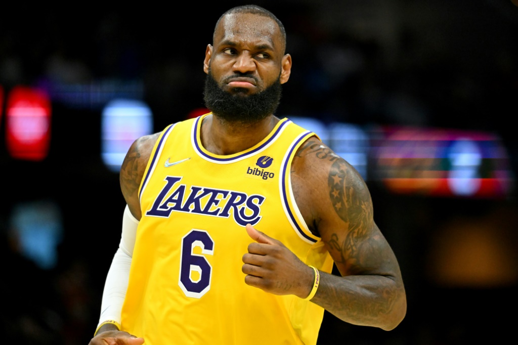 La superstar des Los Angeles Lakers LeBron James ne disputera pas les play-offs NBA pour la 4e fois de carrière
