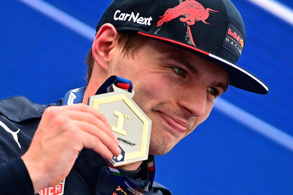 Le Néerlandais Max Verstappen (Red Bull), après avoir remporté la course sprint qualificative, le 23 avril 2022 sur le circuit d'Imola, partira en pole position pour le Grand Prix d'Emilie-Romagne de Formule 1