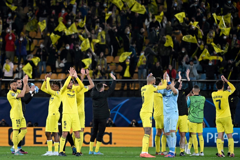 La joie des joueurs de Villareal, après leur victoire à domicile, 1-0 face au Bayern Munich, lors du quart de finale aller de la Ligue des Champions, le 6 avril 2022