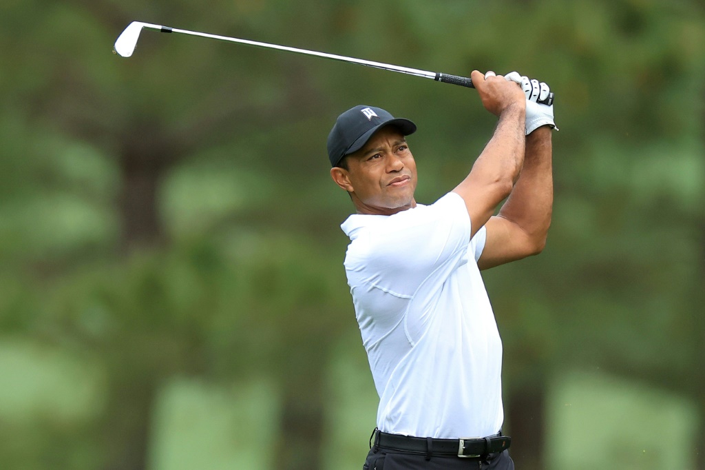 L'Américain Tiger Woods s'entraîne sur le parcours du Masters d'Augusta (Géorgie), le 6 avril 2022