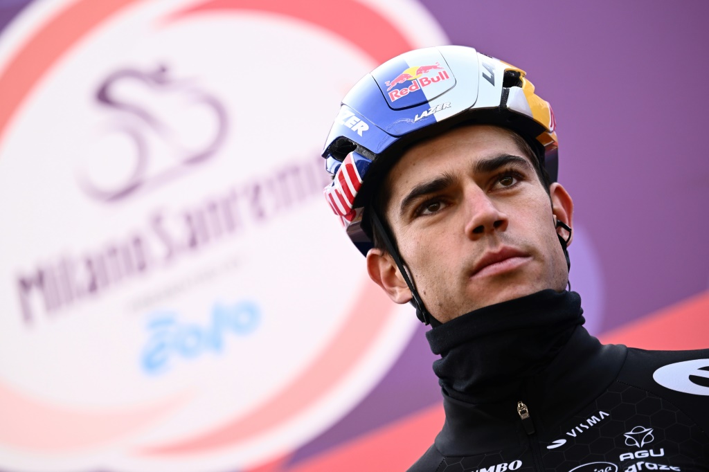 Le coureur de la Jumbo Wout van Aert au départ de la classique Milan-San Remo, le 19 mars 2022
