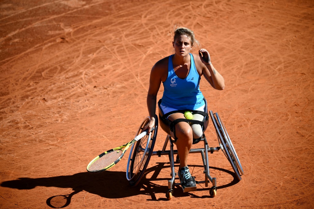Pauline Déroulède, membre de l'équipe de France de tennis en fauteuil, lors d'un tournoi, le 28 septembre 2020