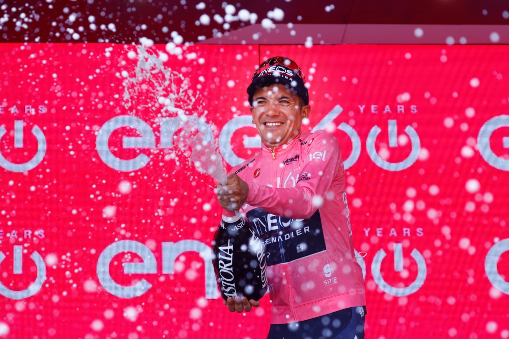 Le leader des Ineos Richard Carapaz toujours en rose au terme de la 19e étape du Tour d'Italie au sanctuaire de Castelmonte