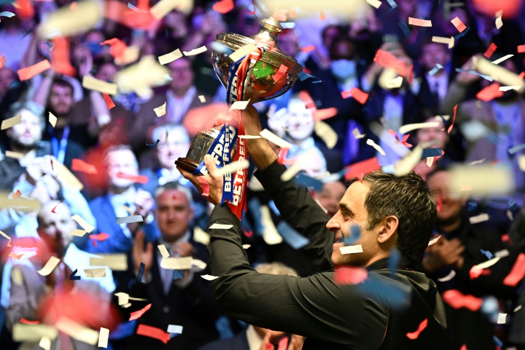 Ronnie O'Sullivan s'est adjugé un septième titre de champion du monde de snooker lundi 2 mai 2022 à Sheffield.