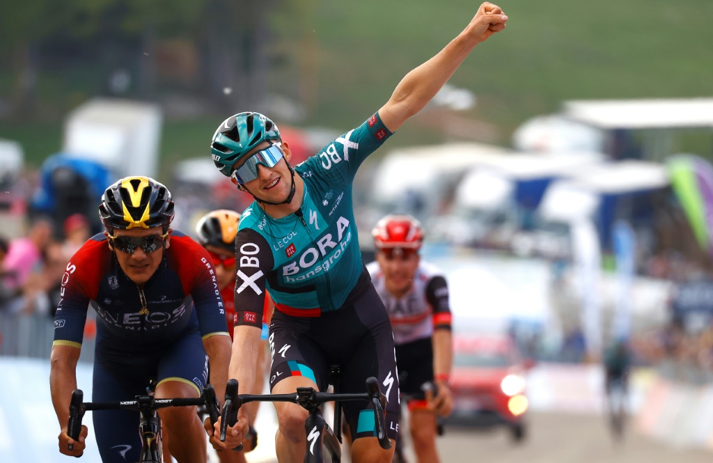 L'Australien Jai Hindley (Bora) vainqueur de la 9e étape du Tour d'Italie au Blockhaus