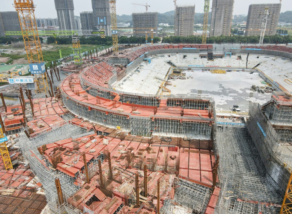 Le chantier du stade de Guangzhou Evergrande, en difficulté, le 17 septembre 2021