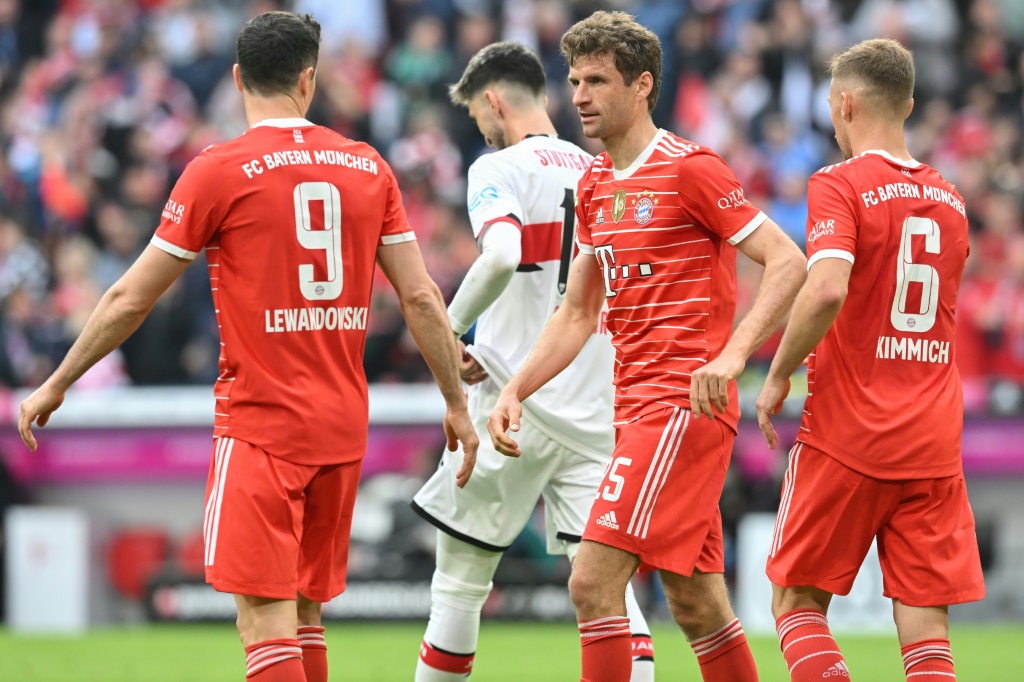 L'attaquant du Bayern Thomas Müller (c) vient de marquer contre Stuttgart, le 8 mai 2022 à Munich