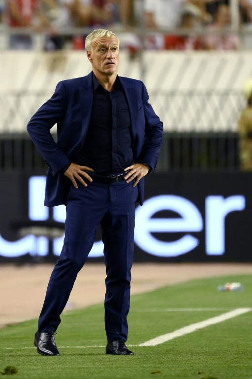 Le sélectionneur des Bleus Didier Deschamps pas rassuré par la prestation de ses joueurs contre la Croatie à Split