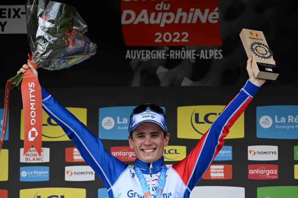 Le coureur de la Groupama-FDJ David Gaudu vainqueur de la 3e étape du Dauphiné à Chastreix-Sancy
