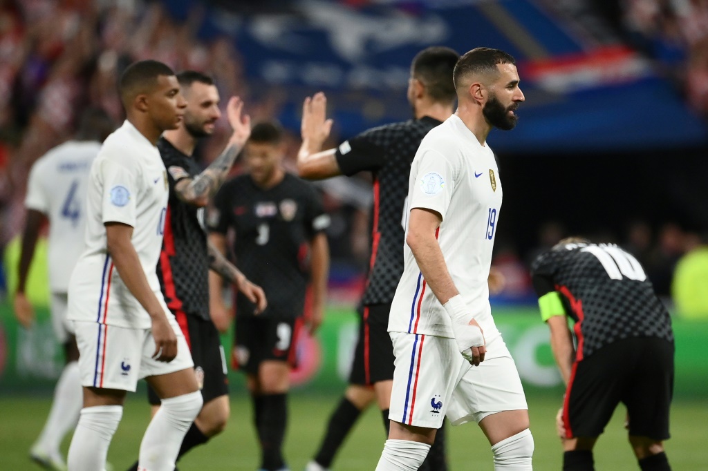 Les joueurs de l'équipe de France battus par la Croatie en Ligue des nations à Saint-Denis