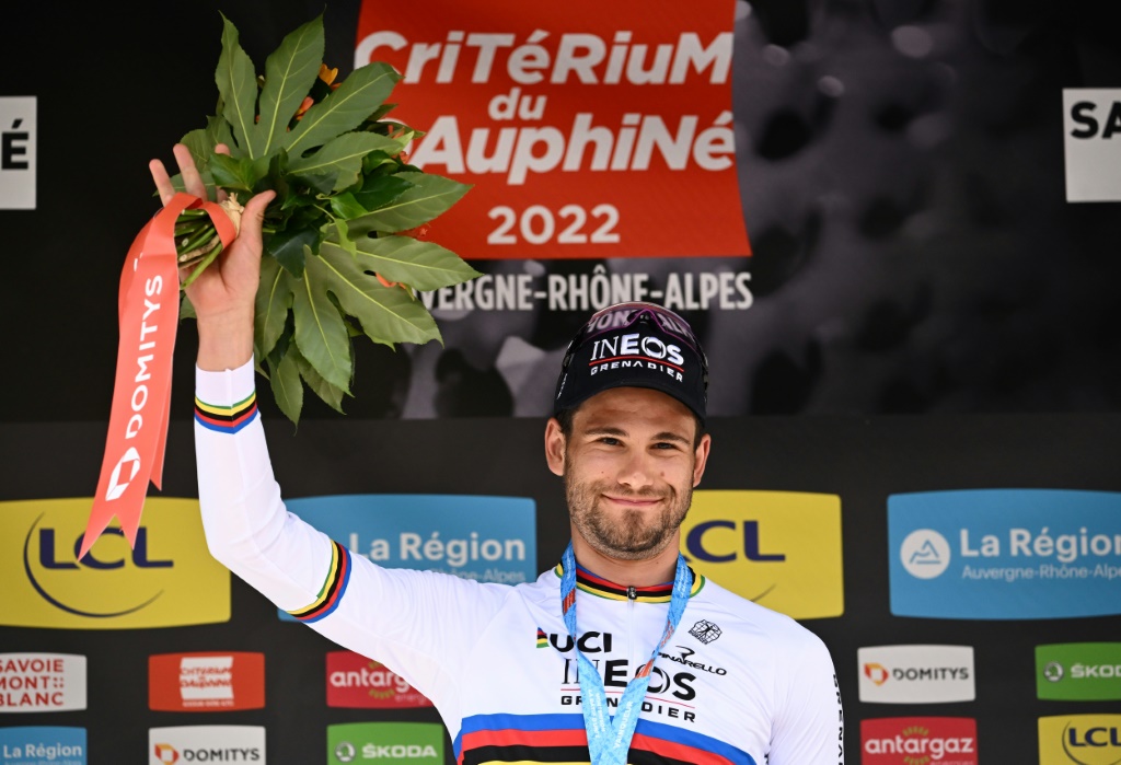L'Italien Filippo Ganna, vainqueur du contre-la-montre lors de la 4e étape du Critérium du Dauphiné, le 8 juin 2022 au nord de Montbrison (Loire)