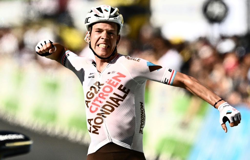Le Luxembourgeois Bob Jungels vainqueur de la 9e étape diu Tour de France à Châtel