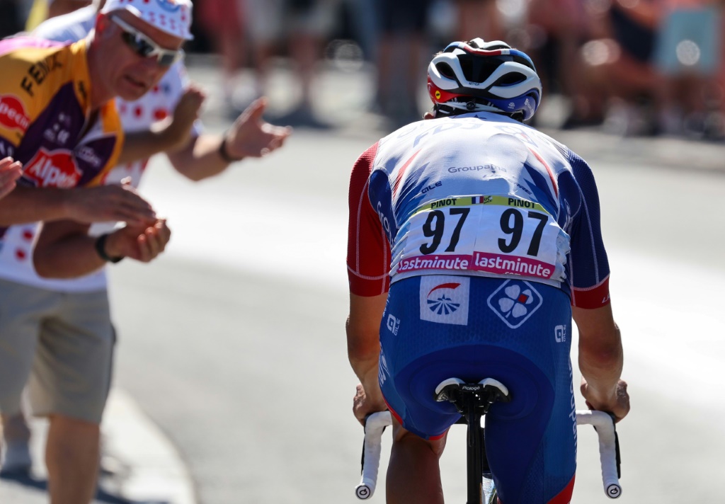 Le Français Thibaud Pinot lors de la 9e étape du Tour de France entre Aigle en Suisse et Châtel en France, le 10 juillet 2022