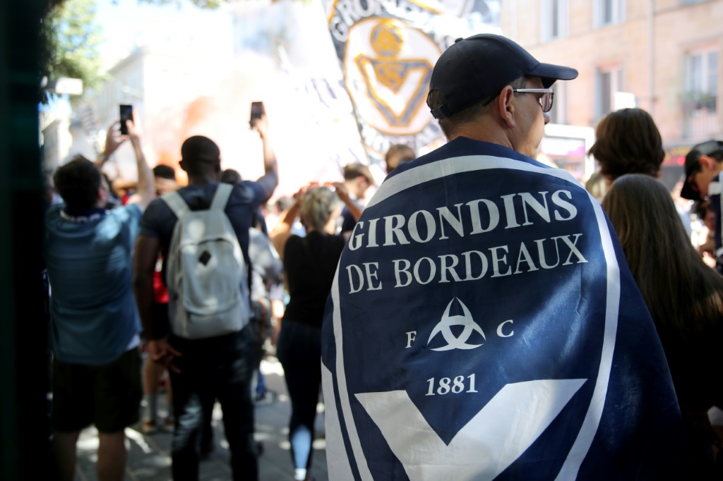 Des supporteurs des Girondins lors d'une manifestation de soutien au club, le 9 juillet 2022