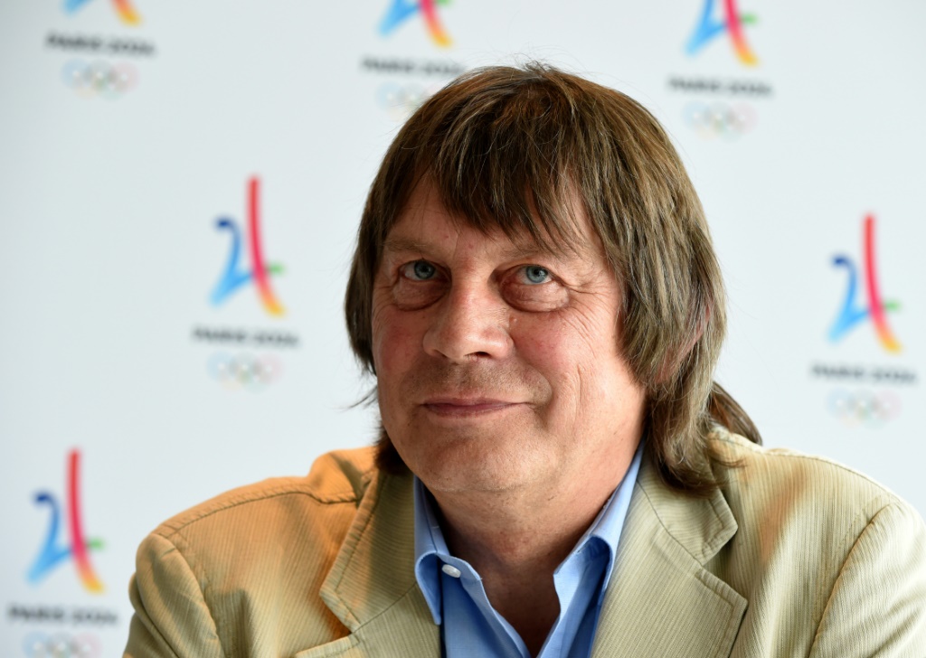 L'ancien patron de la CGT Bernard Thibault, devenu membre du Comité d'organisation des Jeux olympiques, lors d'une conférence de presse à Paris le 19 juin 2018