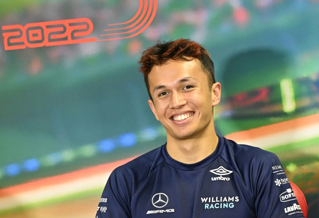 Le pilote Alexander Albon de l'écurie Williams lors d'une conférence de presse avant le GP de Hongrie de F1 le 28 juillet 2022 à Budapest