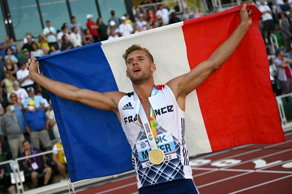 Le Français Kevin Mayer sacré champion du monde de décathlon