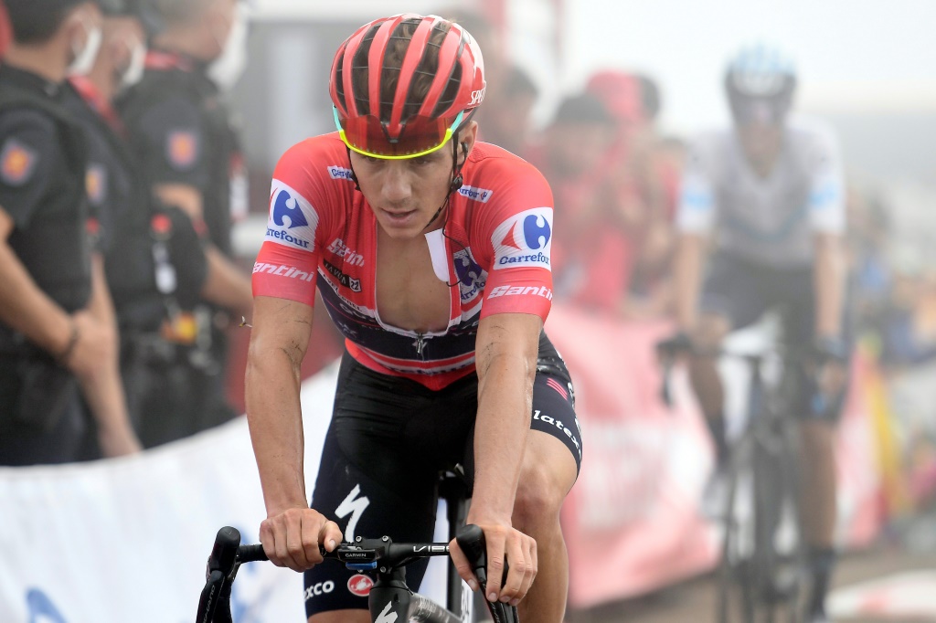 Remco Evenepoel toujours leader de la Vuelta au sommet de la Collau Fancuaya, le 27 août 2022