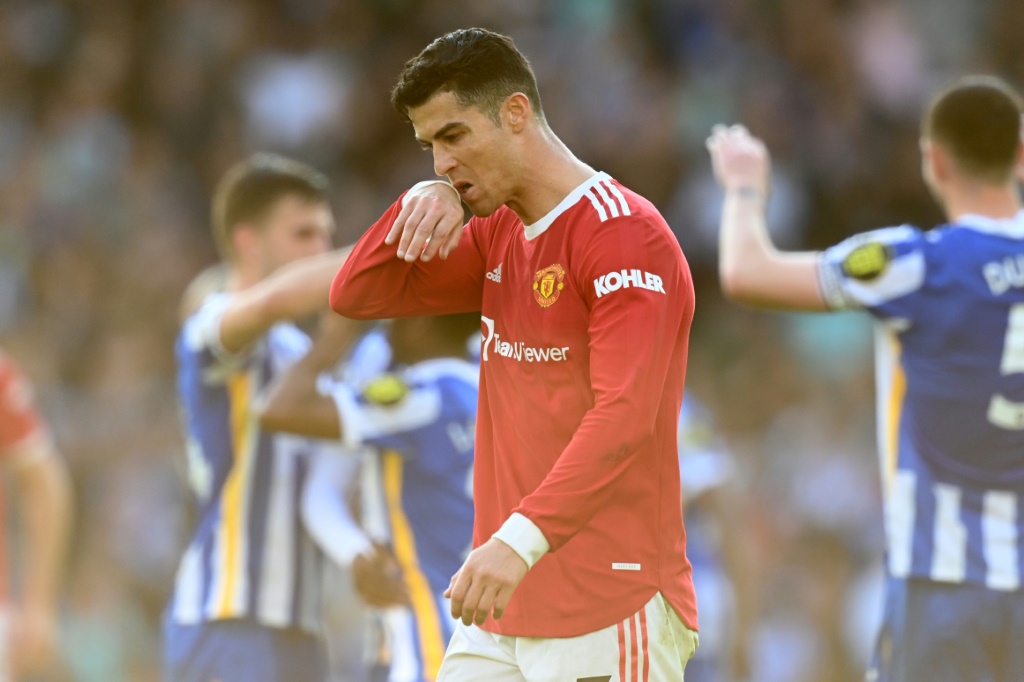 L'attaquant portugais de Manchester United, Cristiano Ronaldo, après la défaite, 4-0 sur le terrain de Brighton, lors de la 36e journée de Premier League, le 7 mai 2022