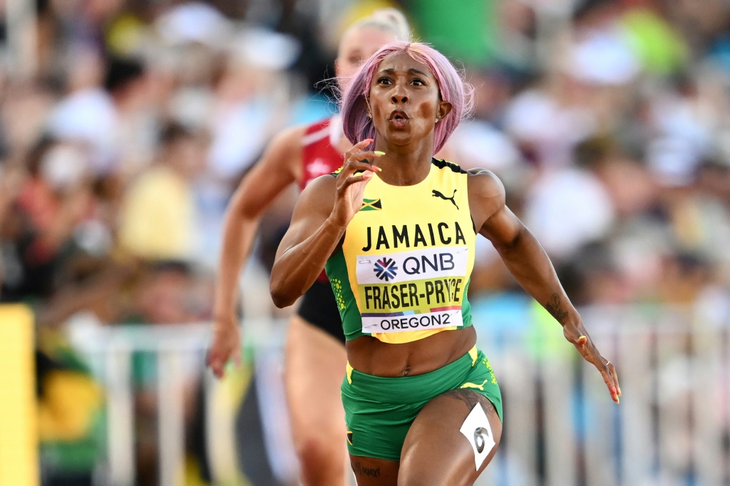 La sprinteuse jamaïcaine Shelly-Ann Fraser-Pryce, en demi-finale du 200 m des Mondiaux de Eugene le 19 juille