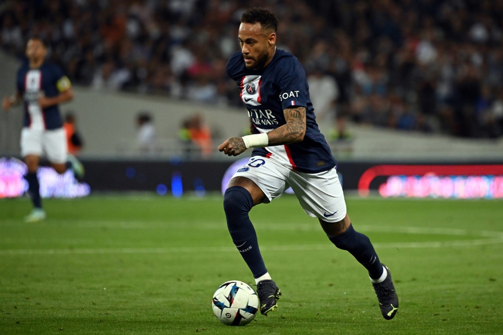 L'attaquant brésilien du Paris SG Neymar lors d'un match de Ligue 1 contre Toulouse