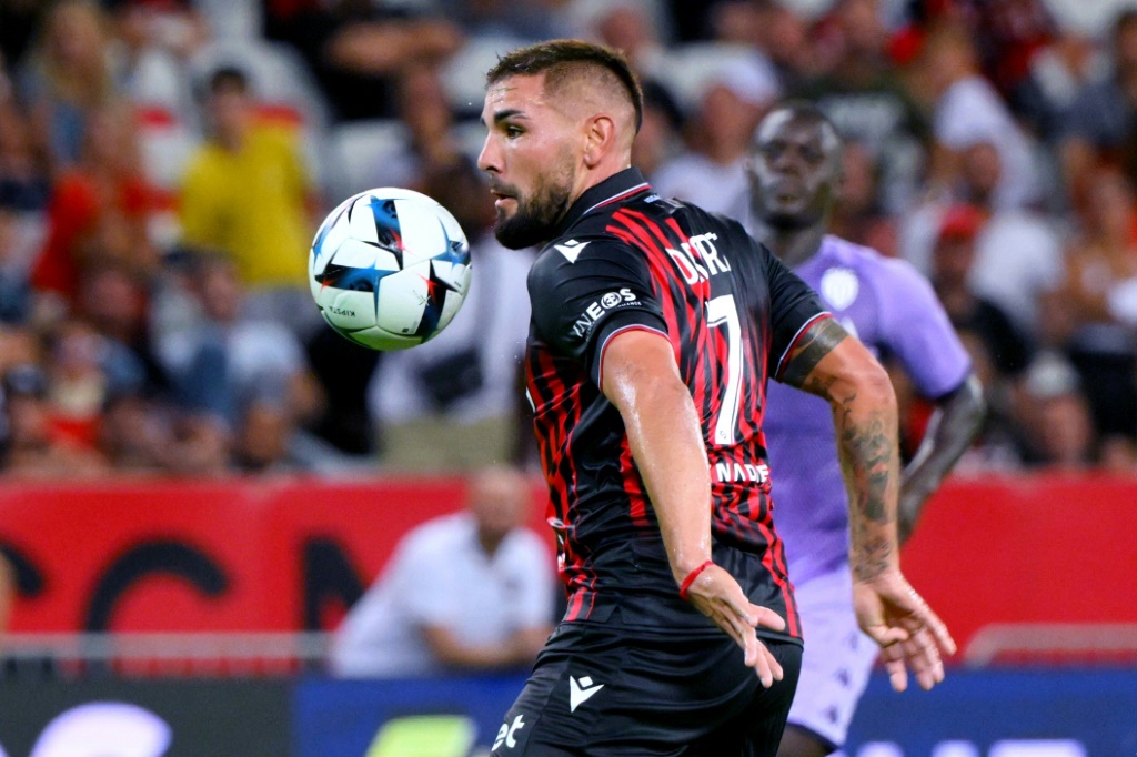 L'attaquant de Nice Andy Delort lors du match de Ligue 1 face à l'AS Monaco le 4 septembre 2022 à Nice