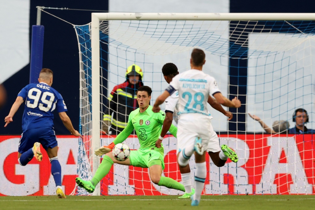 Le gardien de Chelsea Kepa Arrizabalaga concède un but au Dinamo Zagreb en Ligue des champions en Croatie, le 6 septembre 2022